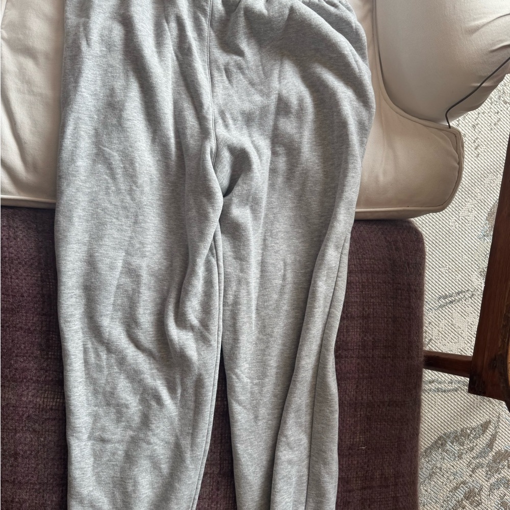 Reebok Heather Gray Sweatpants